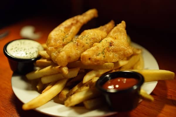 Fish and chips fingerfood